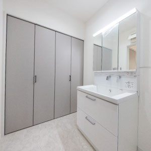 WASHROOM01