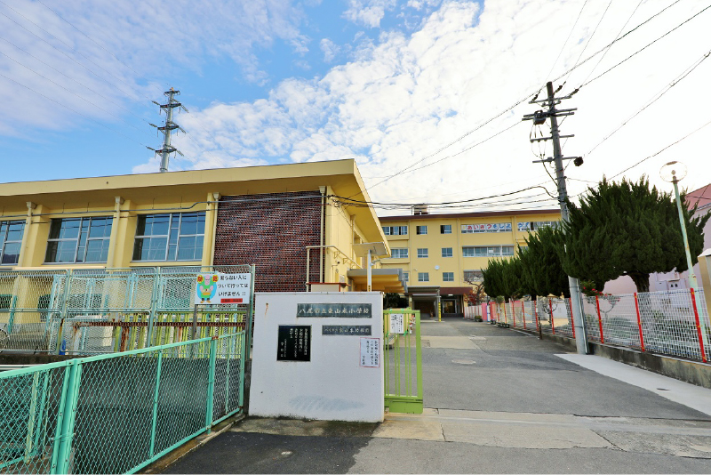 東山本小学校